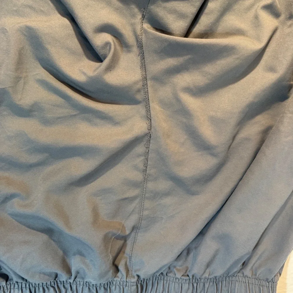 Nike Dri Fit Mens‎ M Athletic Pants Gray Elastic Waist Drawstring bottom Pockets